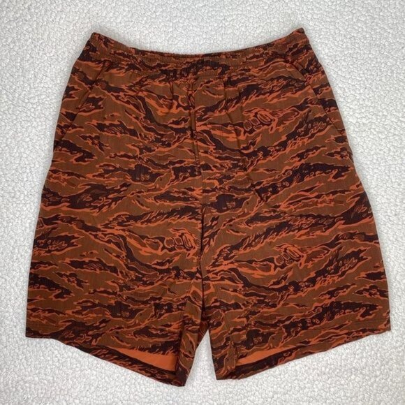 Lululemon Pace Break Shorts: Size Medium - Picture 1 of 7